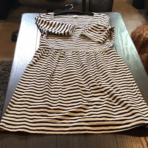 Striped dress - Picture 1 of 3